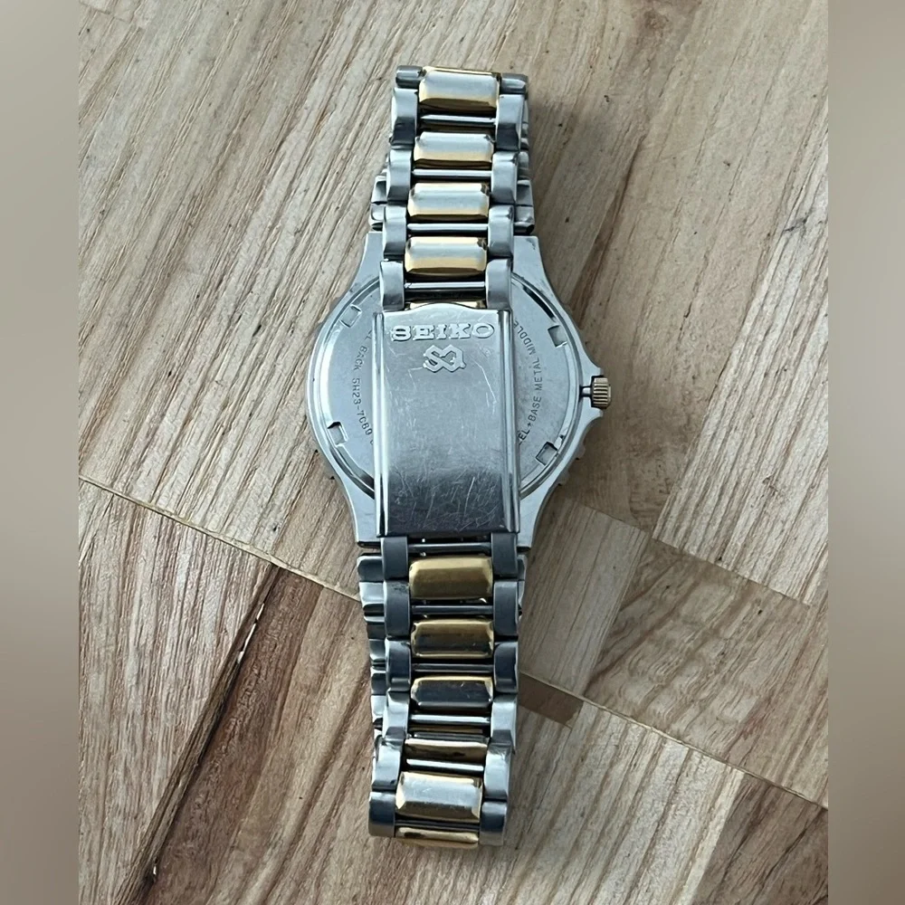 Seiko SQ 100 Rare Vintage Men’s Watch Light Gold-Tone Dial Two-Tone Bracelet
